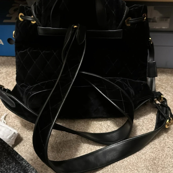 Velvet Prada Backpack never used - Picture 2 of 5